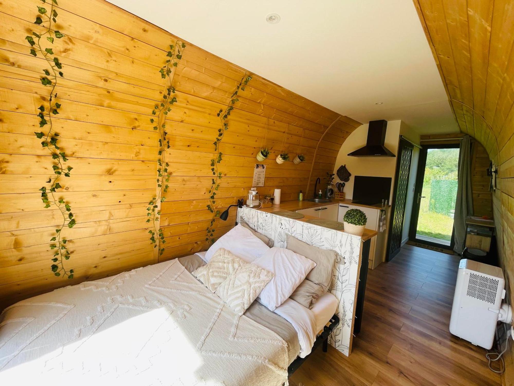 Logement Insolite : La Ruche Verte Monts-sur-Guesnes Экстерьер фото