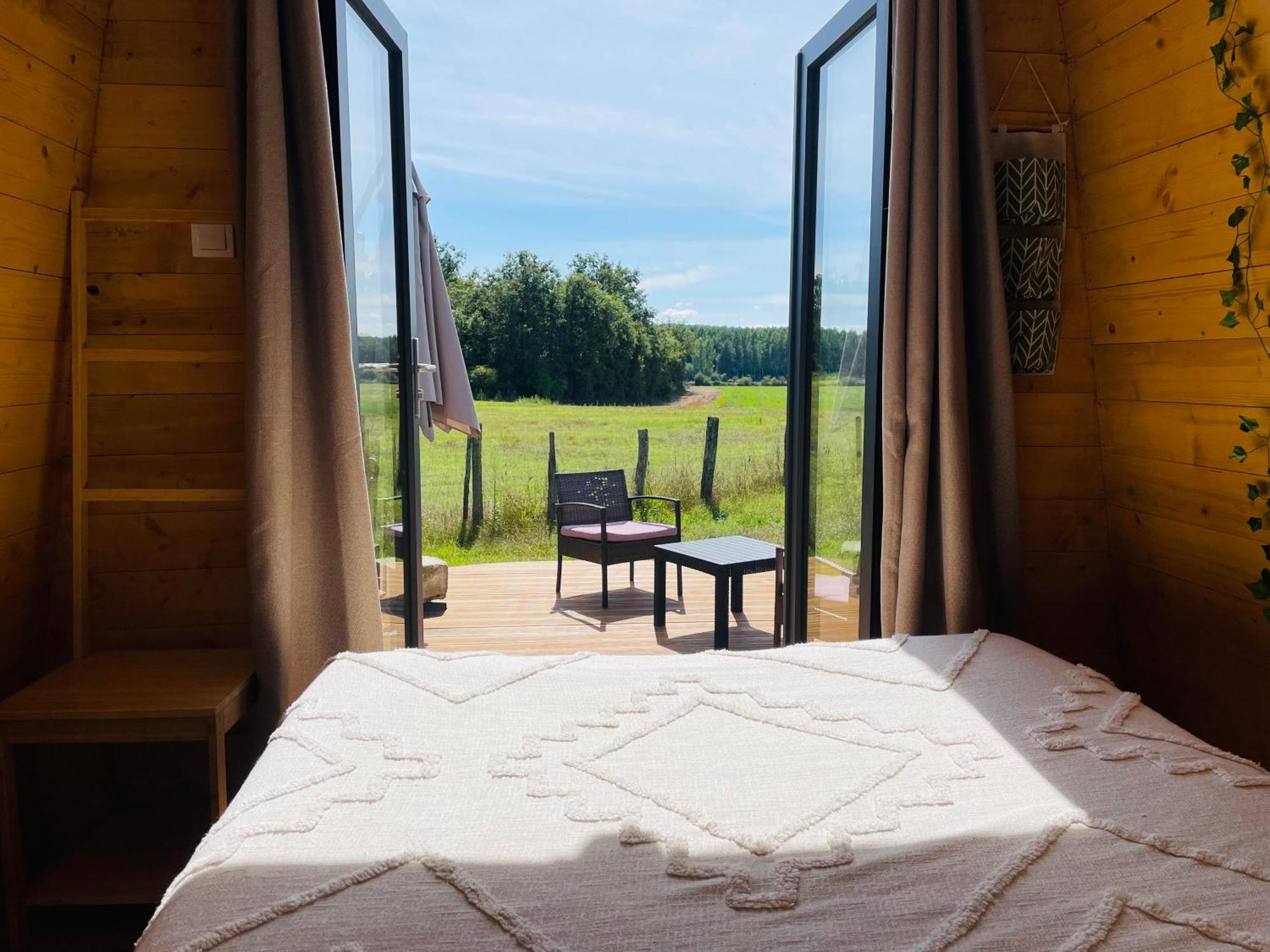 Logement Insolite : La Ruche Verte Monts-sur-Guesnes Экстерьер фото
