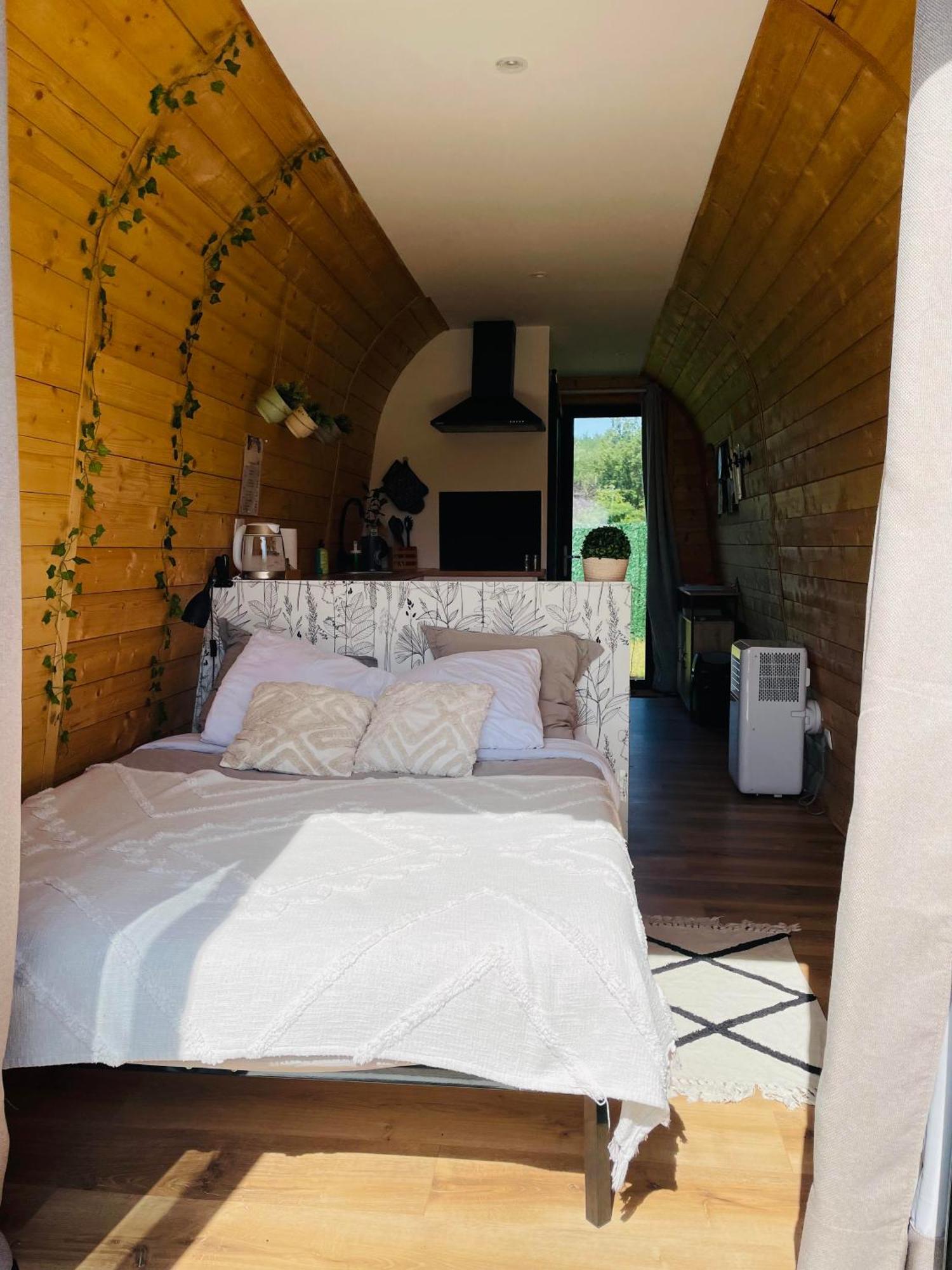Logement Insolite : La Ruche Verte Monts-sur-Guesnes Экстерьер фото