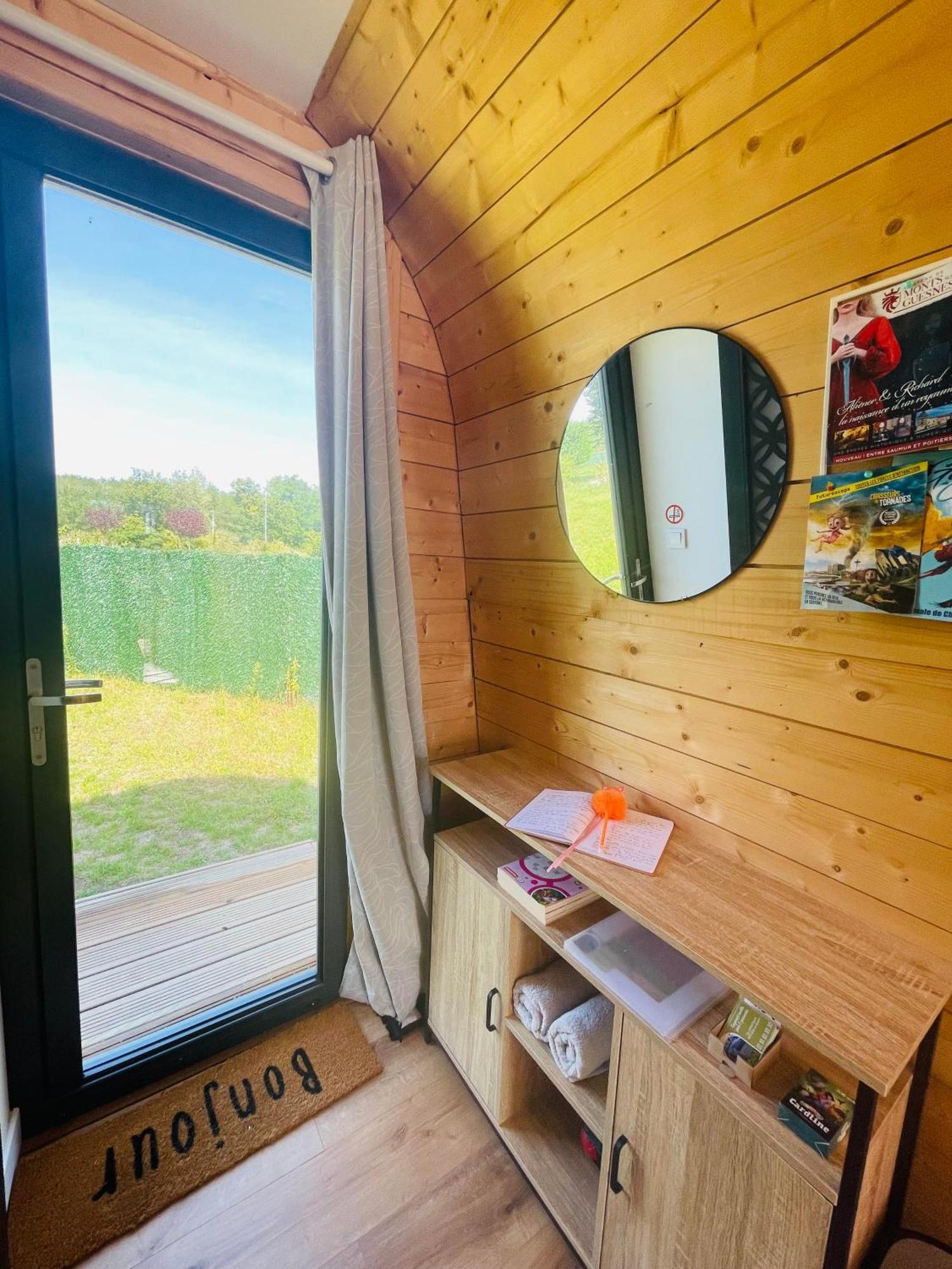 Logement Insolite : La Ruche Verte Monts-sur-Guesnes Экстерьер фото