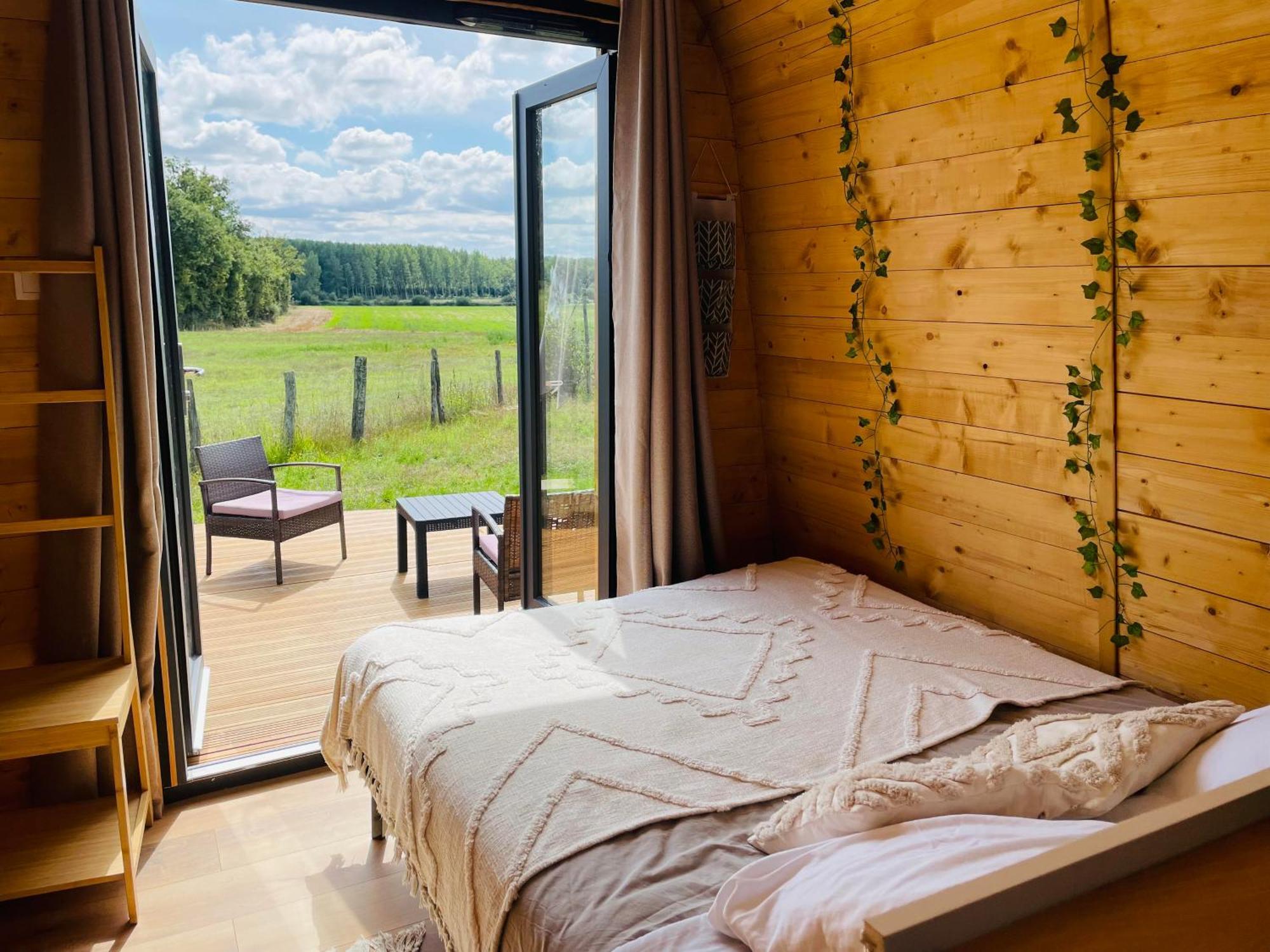 Logement Insolite : La Ruche Verte Monts-sur-Guesnes Экстерьер фото